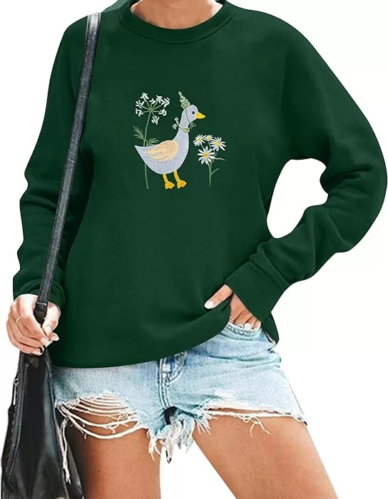 Duck Embroidered Sweatshirt Women Cute Daisy Graphic Shirt Fall Long Sleeve Pullover Animal Tops