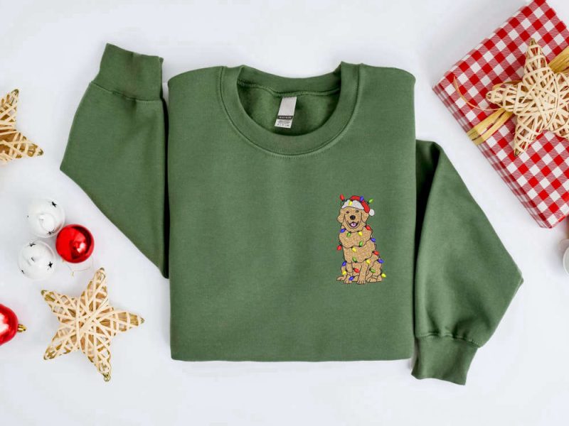 Embroidered Christmas Golden Dog Sweatshirt