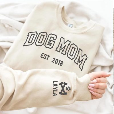Dog Mom Est 2023 Sweatshirt