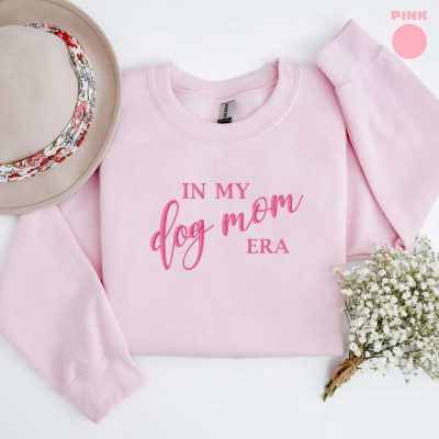 In My Dog Mom Era Embroidered Sweatshirt 2D Crewneck Sweatshirt For Family